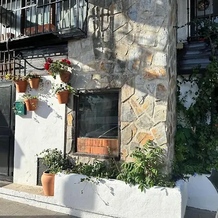 Nogalera By Jzr * Τορρεμολίνος